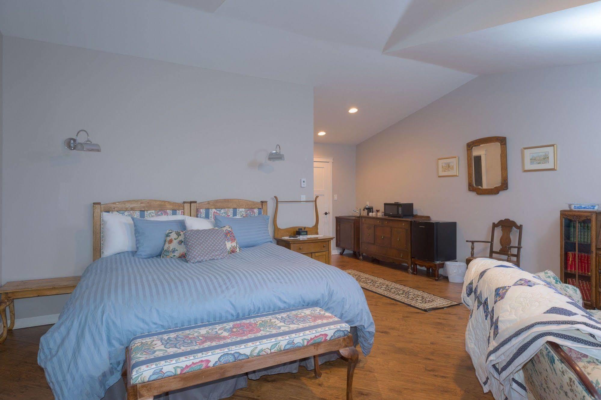 Country Encounters Accommodations Coleman Exteriör bild
