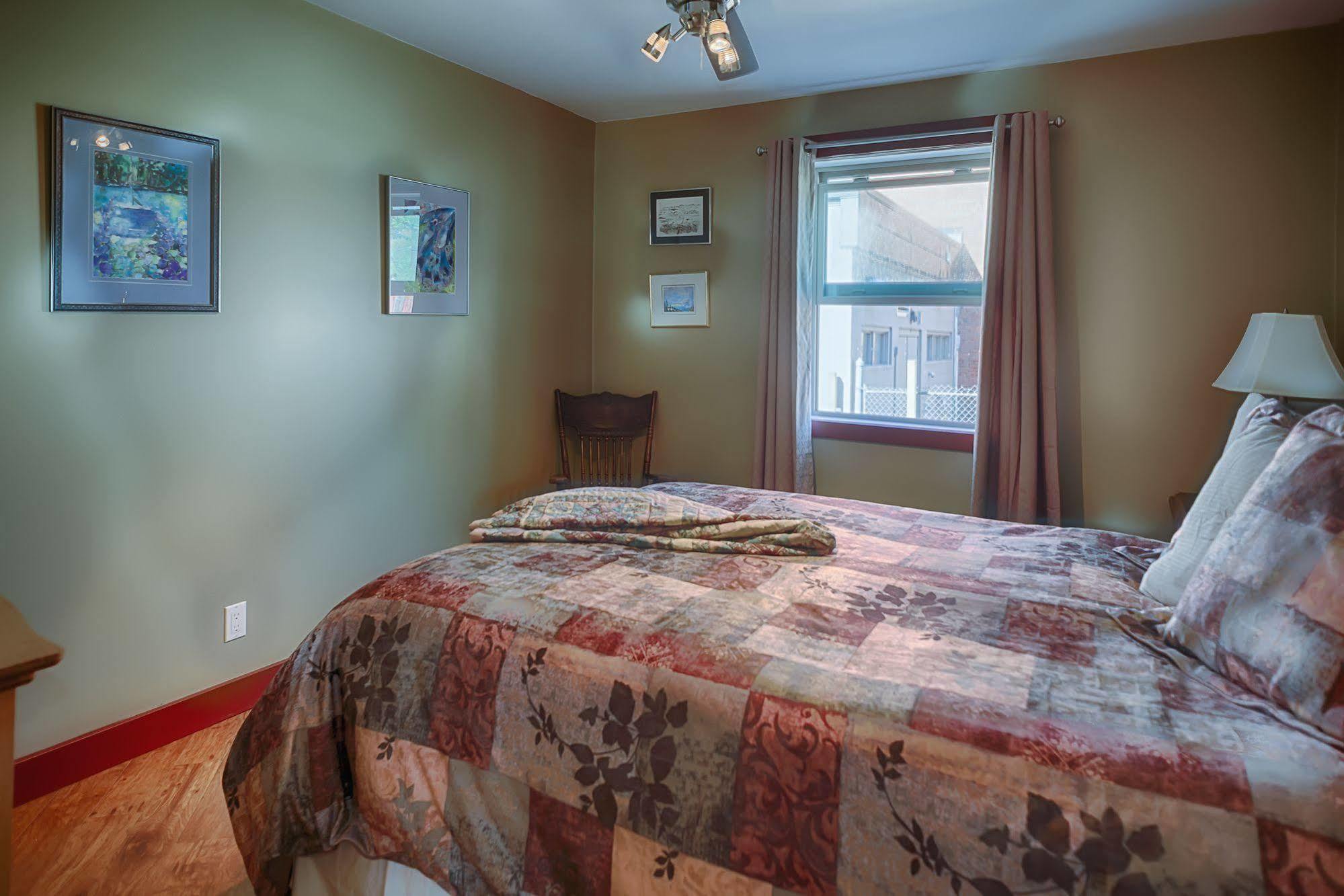 Country Encounters Accommodations Coleman Exteriör bild